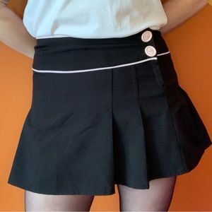 Vintage pleated mini skirt